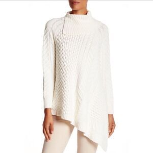 VINCE CAMUTO Cream Chunky Knit Turtleneck Sweater Asymmetric Hem Size L